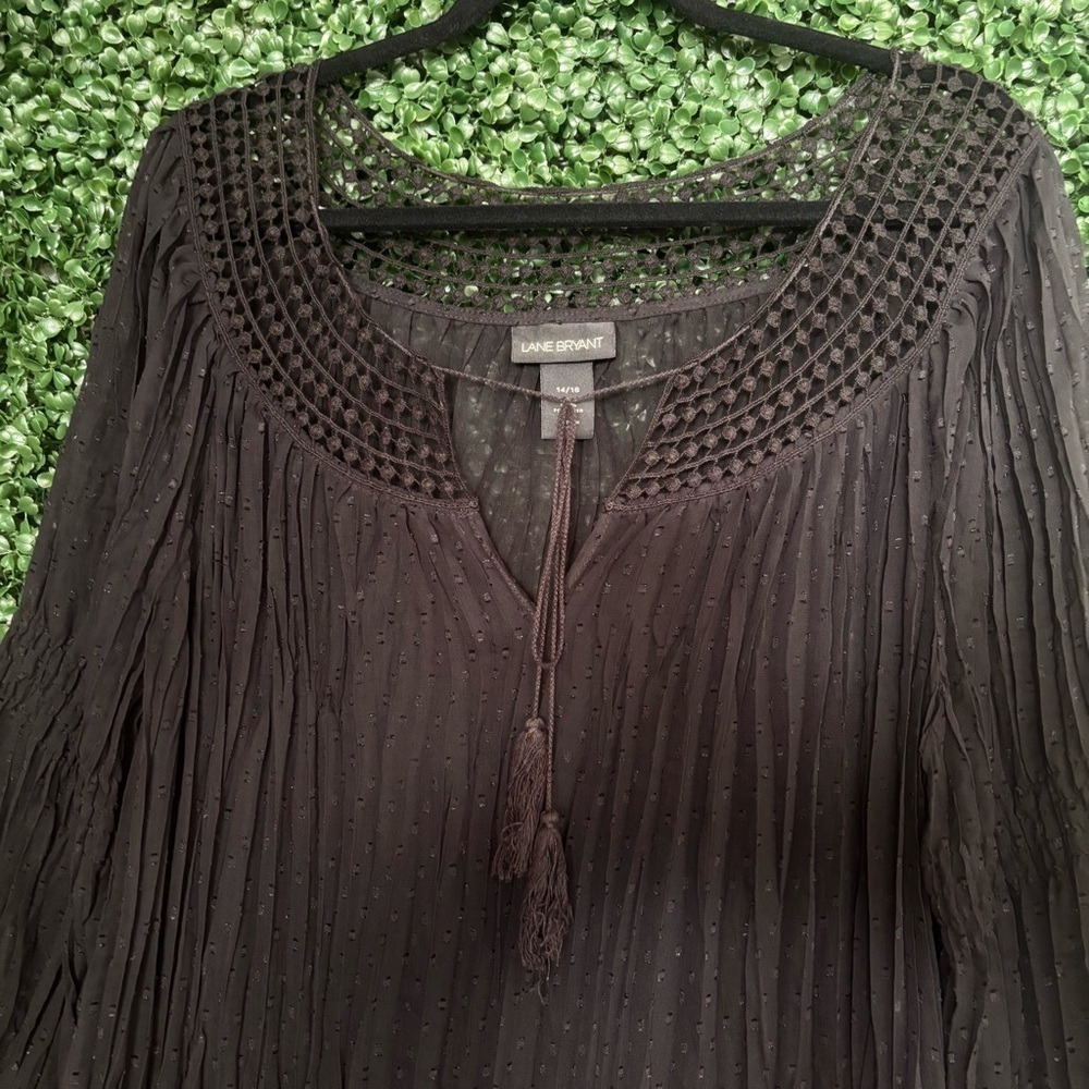 Lane Bryant Black Boho Sheer Pleated Crochet Peasant Top 14/16 W/ Tassels - Picture 6 of 9